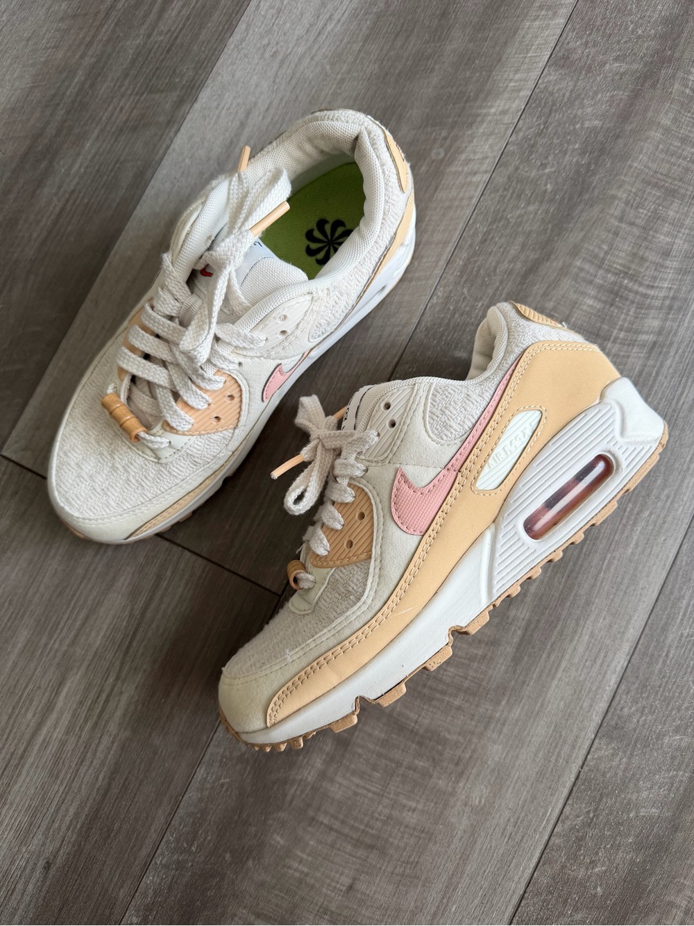 Nike Women's Air Max 90 SE Sun Club Sail Artic Orange Sneakers Sz 6.5 Athletic